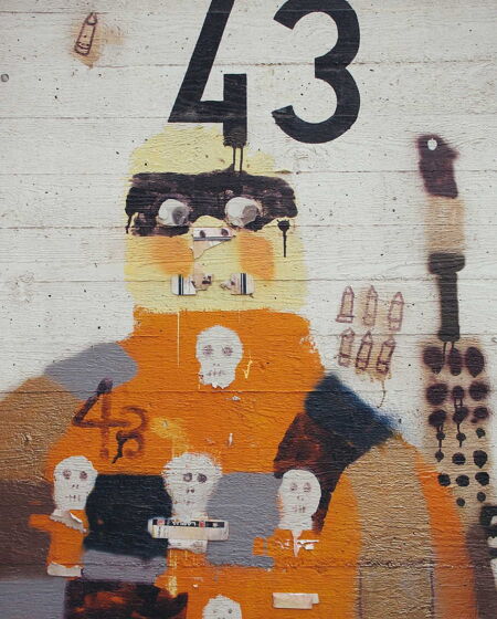 Common Tourist Scams in Europe featured-post-thumbnail